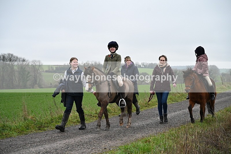 WJ7_9780 - Walk out..