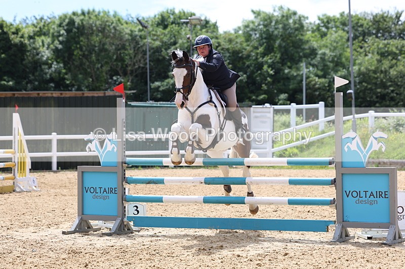 3E7A7306 - Class 7: Senior 1.05m