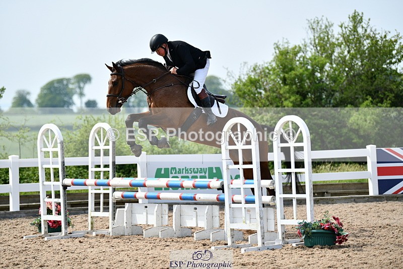 240511A-152659-14135 - Cls 25 British Novice and 90cm Open