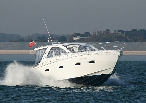 081112 LITTLE SISTER IMG_0253 - Motorboats - Hardtop