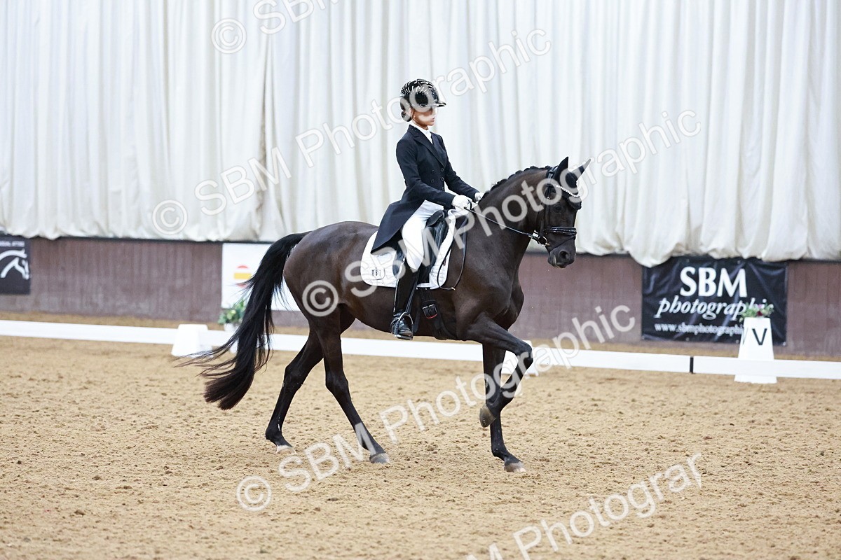 SBM_021157 - Class 14 - FEI Grand Prix - 17.40-18.34