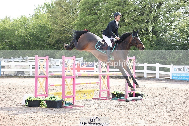 250509-170600-09125 - Cls 24 Snr Newcomers