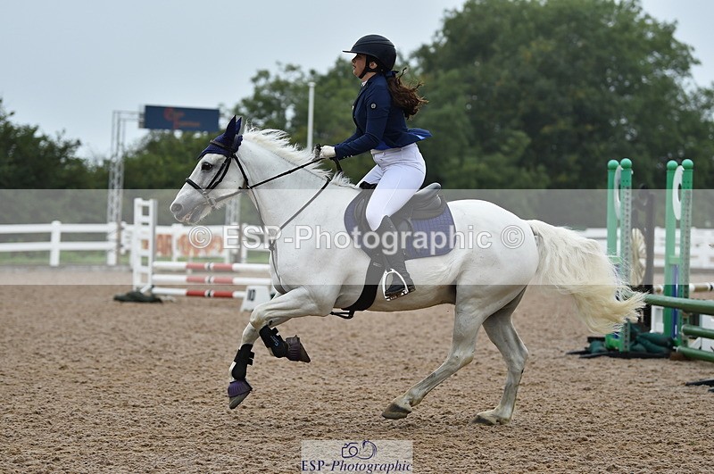 220829A-153654-00106 - Clear Round & 60cm  1a - 1b