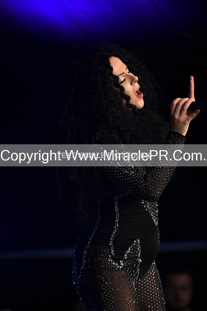 SH4_6011 - The Cher Experience