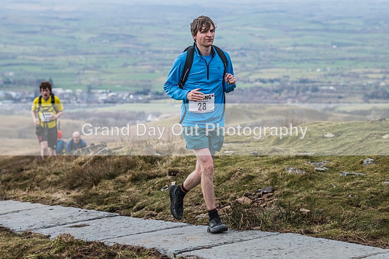 Nine Standards-377 - Nine Standards Fell Race Thursday 1st January 2026