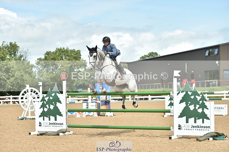 230723A-134646-12137 - Cls 24, 1 Star Gold 1.30m