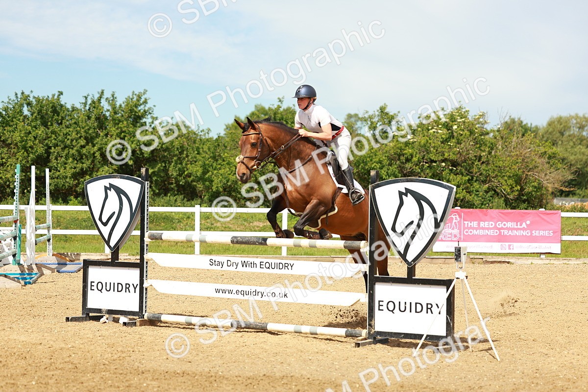 SBM_002435 - Class 4 - Senior Newcomers - 1.10m