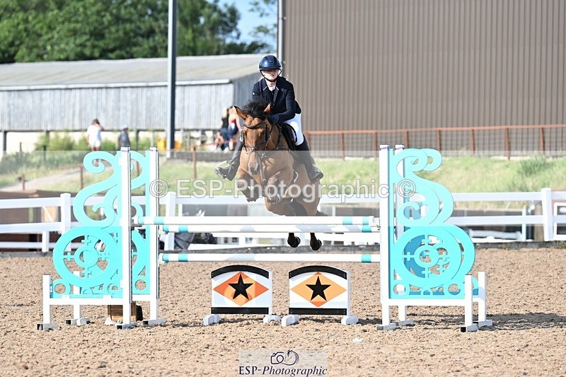 260627-180355-05928 - Cls 27 Foxhunter and 1.10m