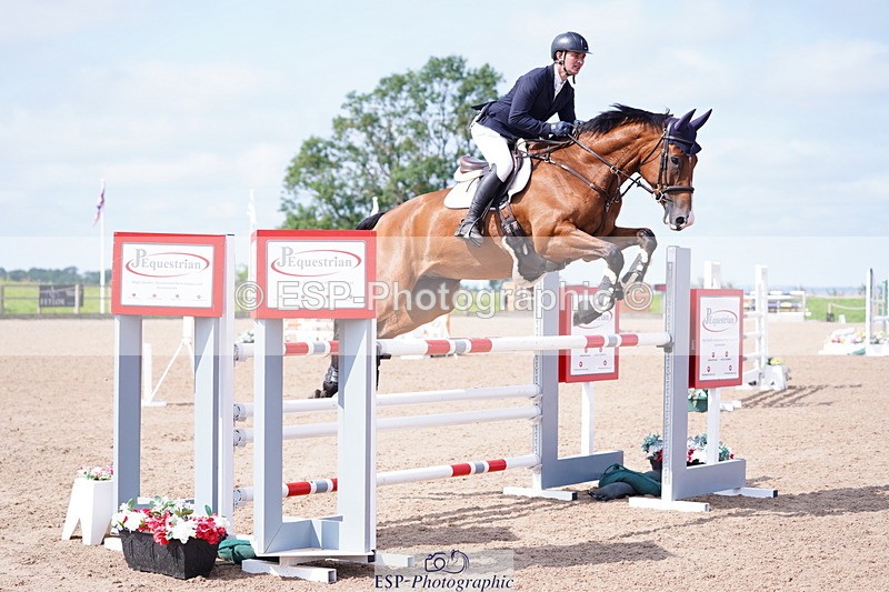 240802A-102842-03600 - Cls 15 Foxhunter