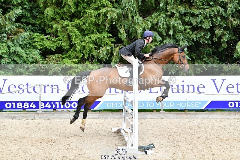 240712-160405-35042 - Cls 140 1.05m Amateur Quali and Open