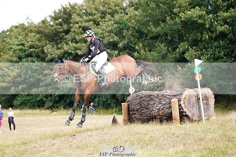 250802A-151312-07229 - F-268-Caitlyn.Faull-HAY.THERE.MONA