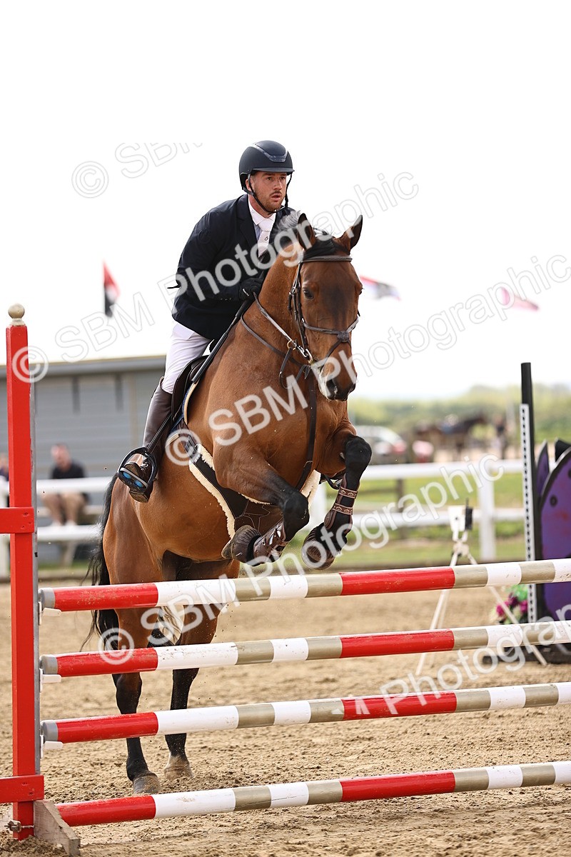 SBM_001946 - Class 10 - Senior British Discovery - 1.00m