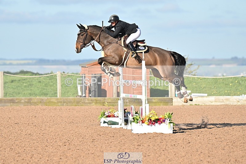 240418A-084722-01652 - Cls 21 1 Star Gold Tour 1.30m