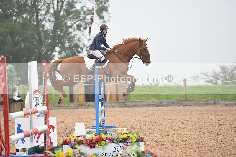 230916A-170246-05732 - Cls 19 Snr 1.10m Derby