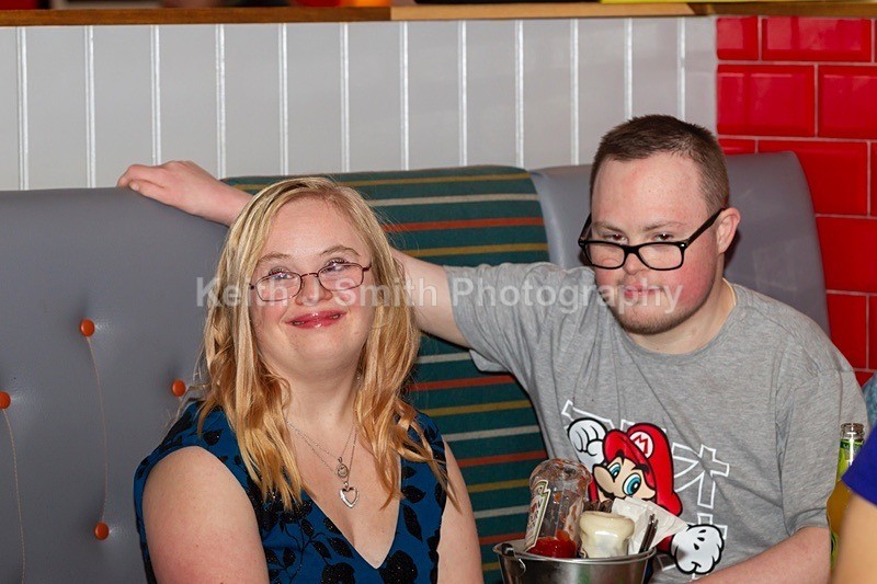 4KJS0537 - Chris's 20th Birthday Party.