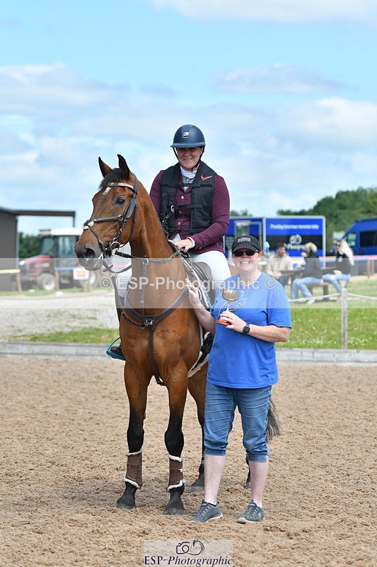 240609A-120107-04811 - Cls 17 Snr 1.05m Open