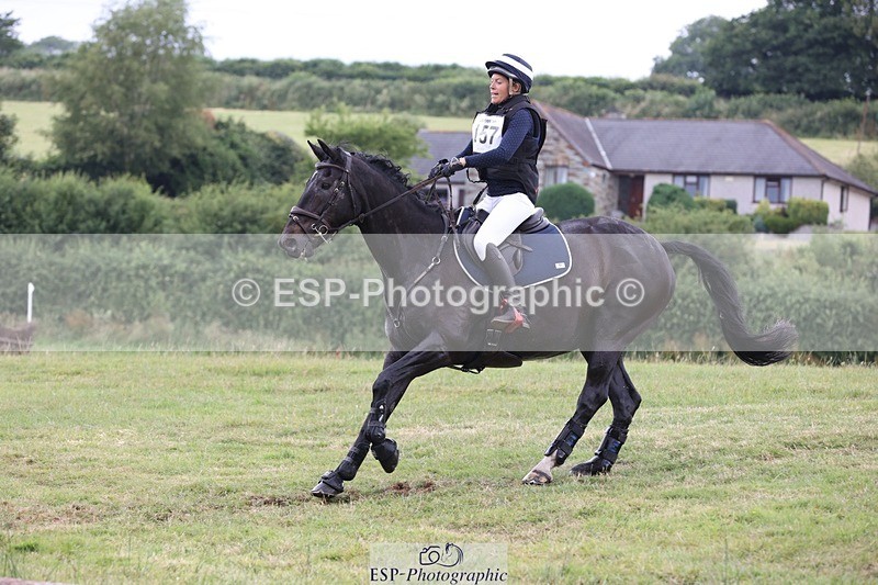 230625-104401-01437 - XC 90cm 9.45 to 11.00