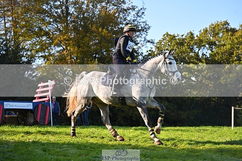 241026-114435-12984 - 384-Kerri.Mcnicol-CALGARY