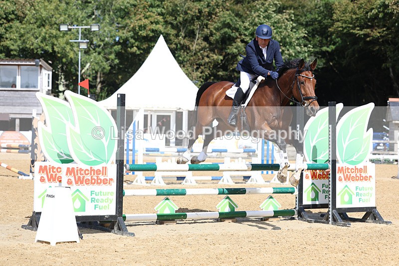 3E7A9383 - Class 9: Senior British Novice/90cm open