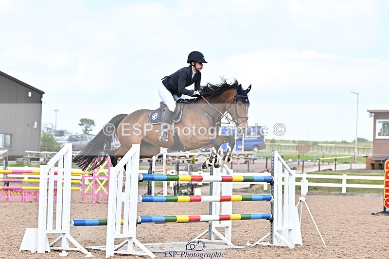 240605A-154430-00952 - Cls 5 Foxhunter and 1.20m Open