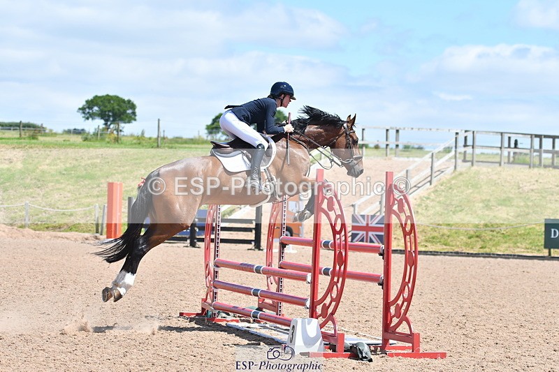 240609A-125122-05390 - Cls 18 Snr Newcomers and 1.10m Open