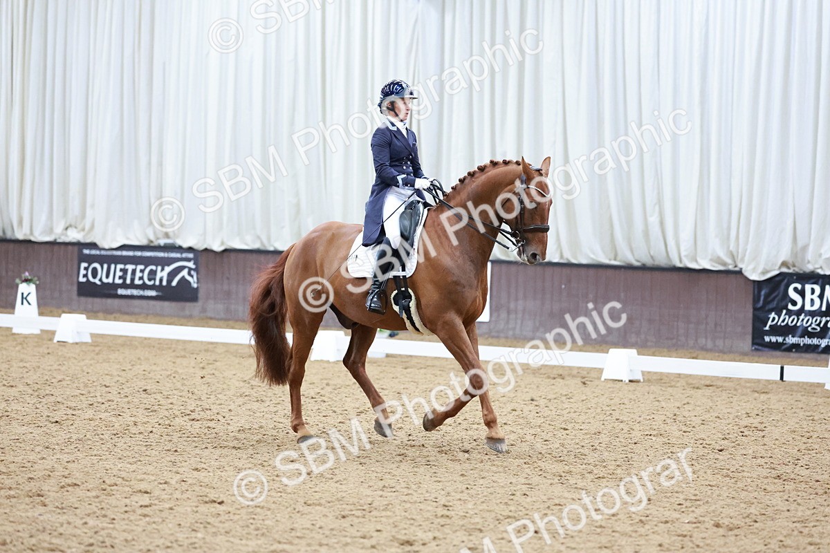 SBM_020841 - Class 13 - FEI INT I - 16.26-17.14