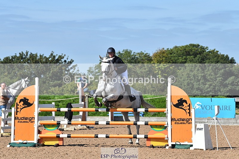 230903A-110524-03804 - Cls 13 1.05m Amateur Quali