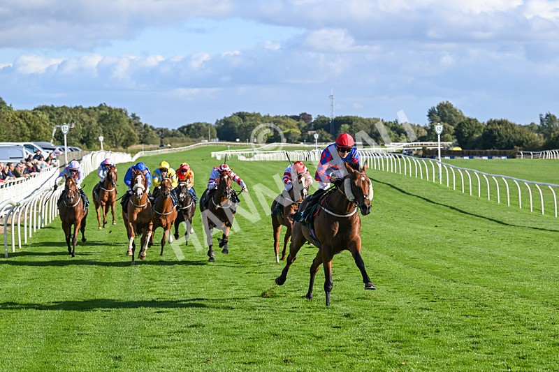 100924-Race 6-Half Moon Rising-0579 - Race 6