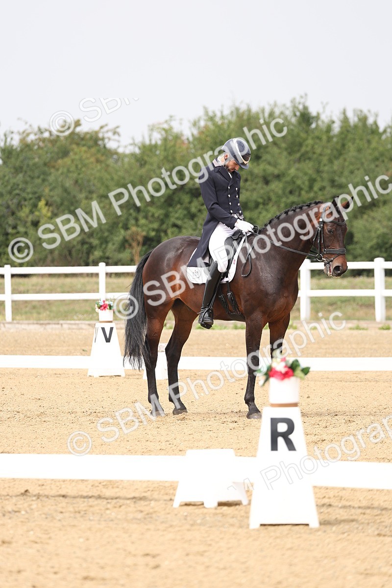 SBM_007121 - Class 9 - FEI INT I - 13.37-14.33