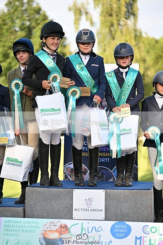 250822A-172918-24635 - Friday Presentations