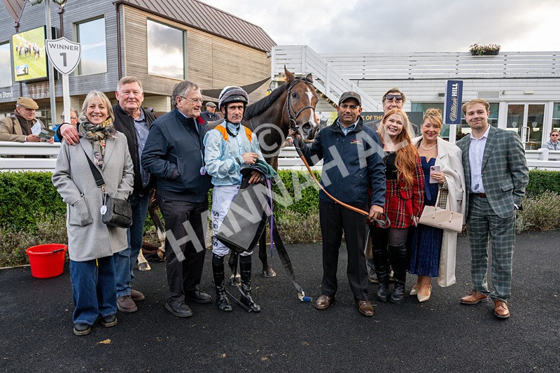 171026-Race 7-Lexington Blitz-8628 - Race 7 4.45pm William Hill Catterick Dash Handicap