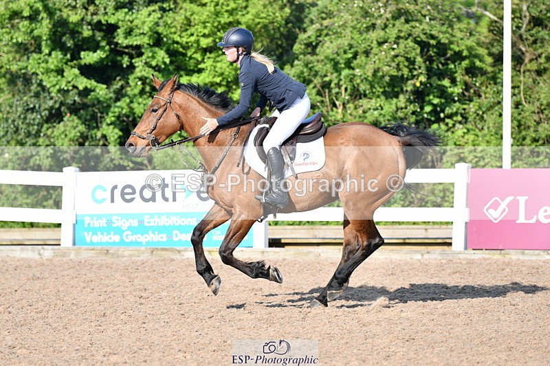 240512A-082348-16839 - Cls 39 British Novice and 90cm Open