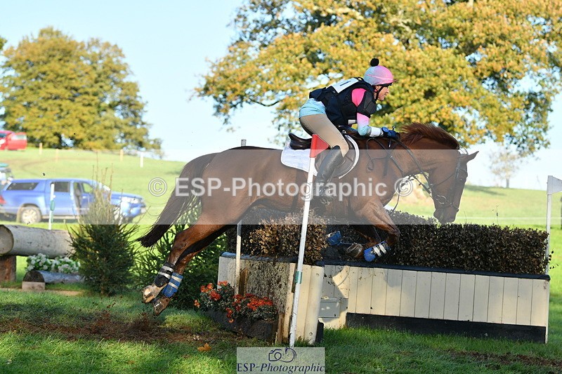 251025A-162011-22192 - H-601-Alexandra.Erskine.Scott