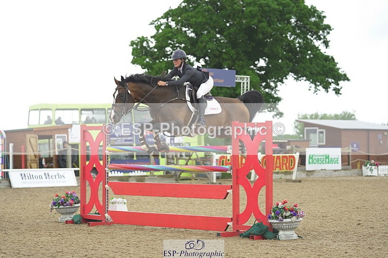 230730A-133048-10119 - Cls 27 Chard Grand Prix