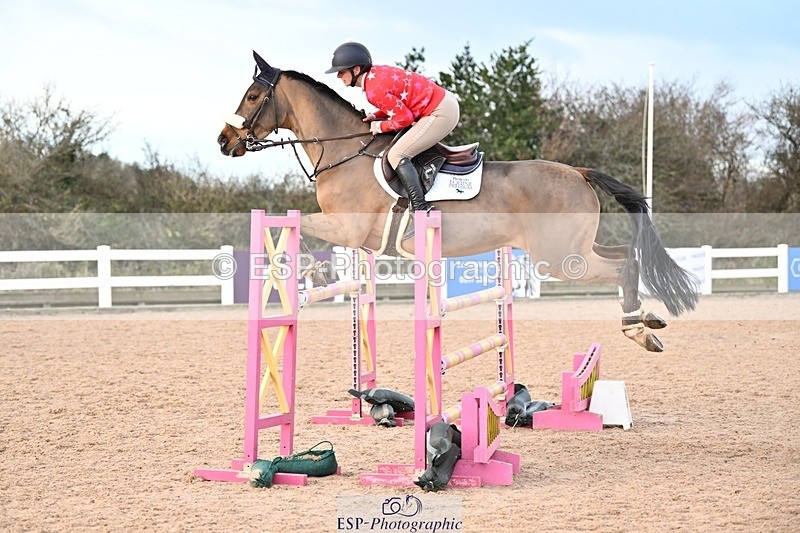 241208-133111-01804 - Cls 21 Newcomers and 1.10m Open