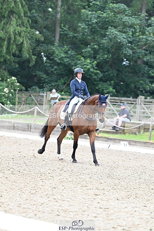 260528A-111554-03586 - G-710-Alexandra.Knowles