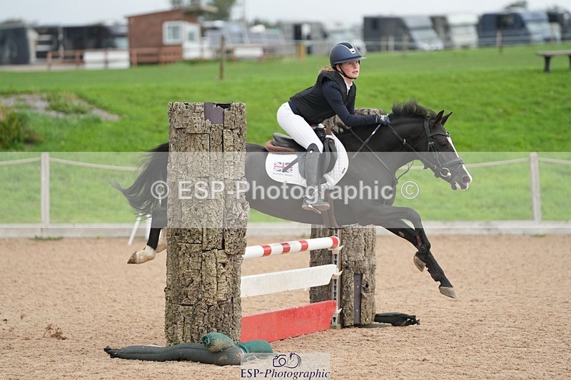 250920-095817-00511 - Cls 5 Pony British Novice and 80cm