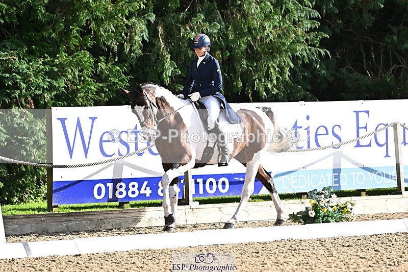 241023-144918-00616 - 004-Claire.Deuten-FOXRIDGE.HIGH.JINX