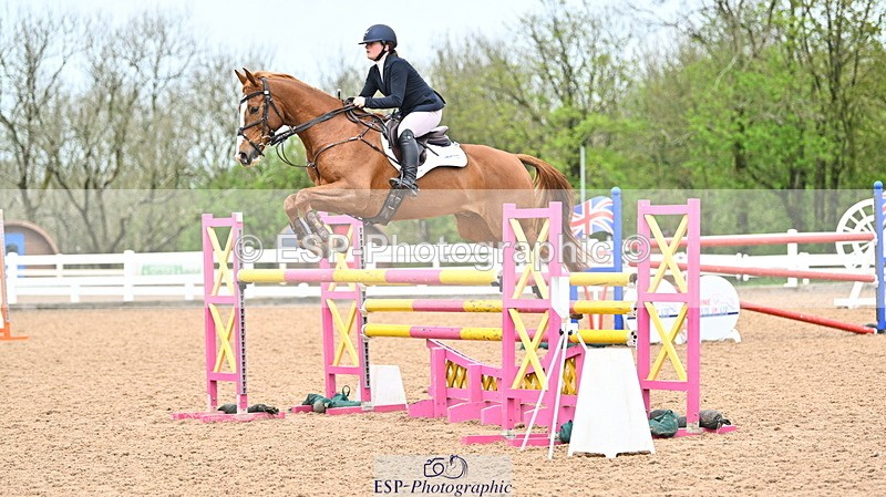 240501A-135114-00870 - Cls 8 Snr Foxhunter and 1.20m Open