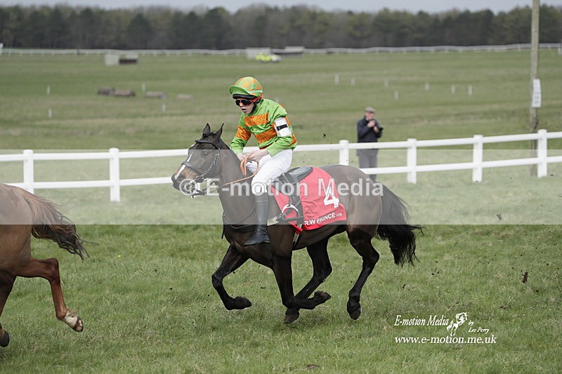 PtP 260323 1023 - New Forest Hounds Point-to-Point Larkhill 26/03/23