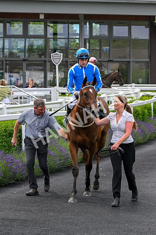 220626-Race 1-Minzelle-8458 - Race 1 14.30pm British EBF Maiden Fillies' Stakes