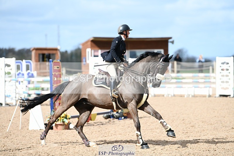 250328-110058-00643 - Cls 2 Snr Newcomers