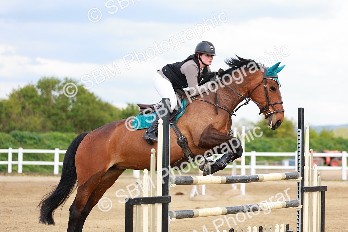 SBM_002602 - Class 5 - Senior Foxhunter - 1.20m