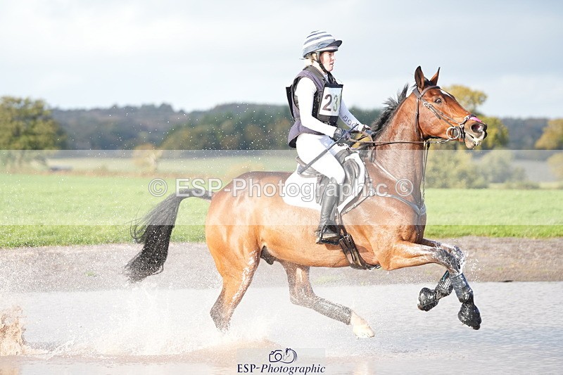 251024A-152915-14448 - C-239-Ellie.Townend