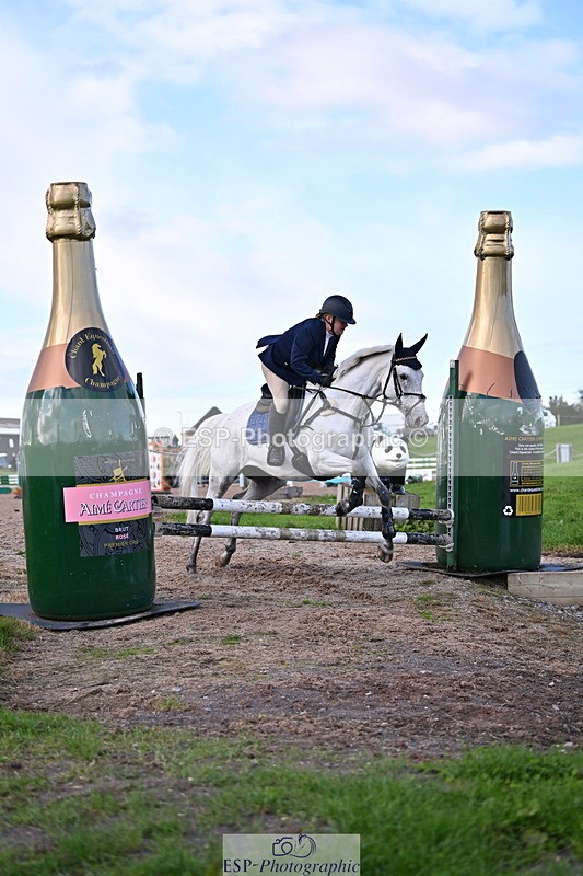 240912A-171911-02704 - Cls 7 Snr 90cm Open Speed Derby