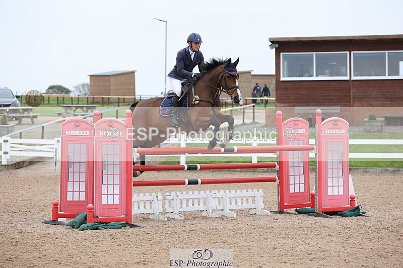 241101A-130236-01922 - FRI Cls 6 Foxhunter and 1.20m Open