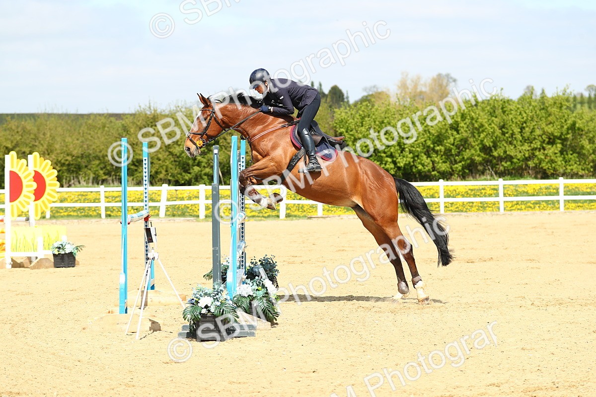 SBM_001312 - Class 5 - Senior Foxhunter 1.20m