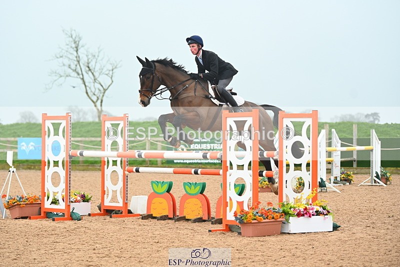 240316A-131118-03601 - Cls 15 Snr Foxhunter