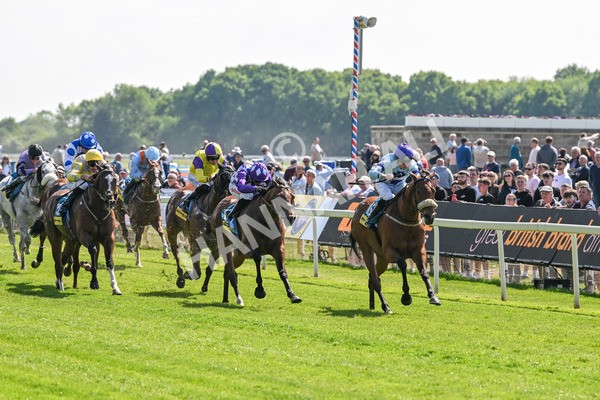 140525-Race 2-Rousing Encore-1790 - Race 2 2.42pm Churchill Tyres Handicap