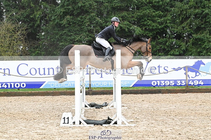 250215A-130238-00830 - Cls 4 Newcomers and 1.10m Open